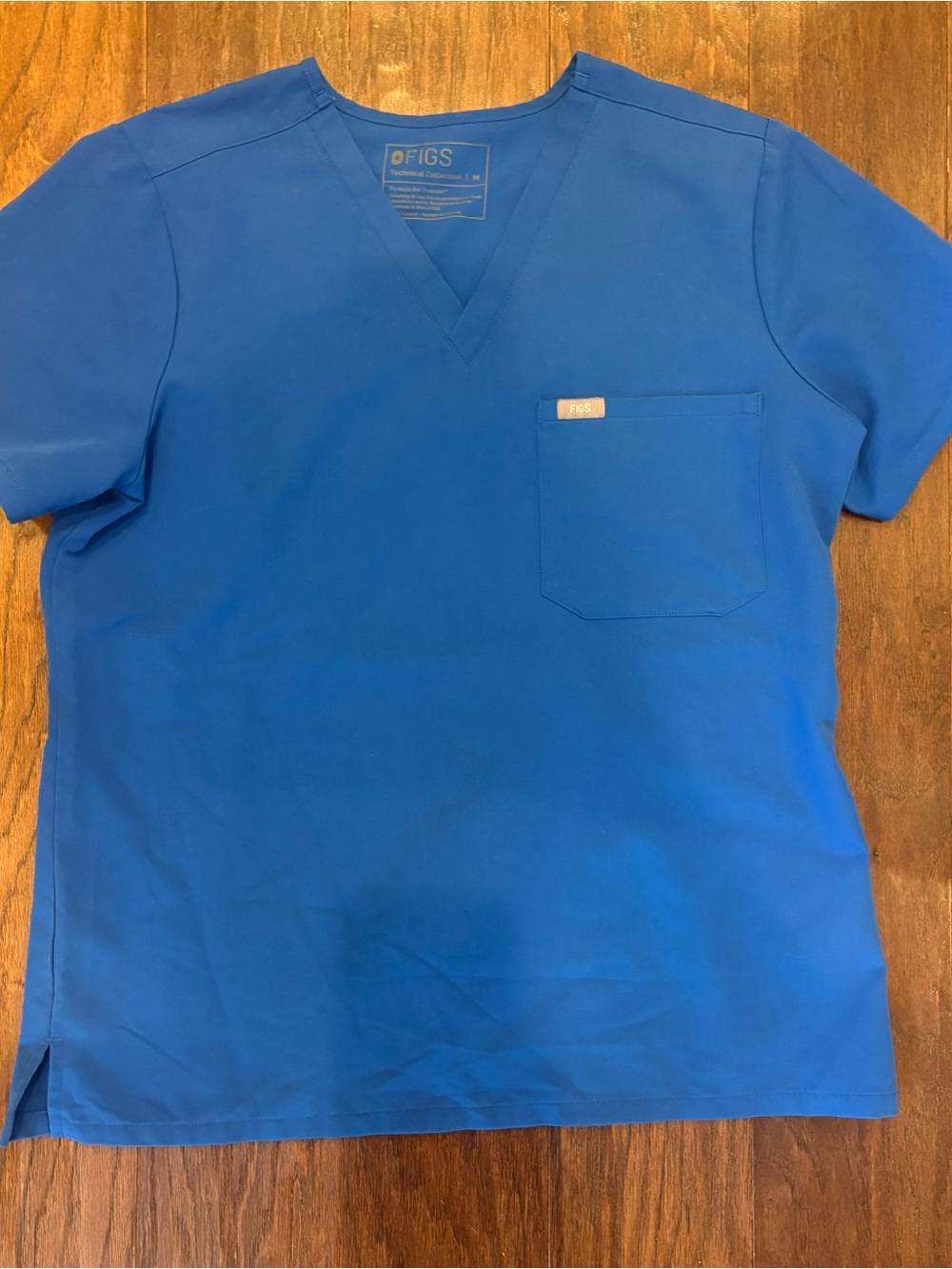Figs Women's V-Neck Scrub Top & Jogger Pants in Royal Blue